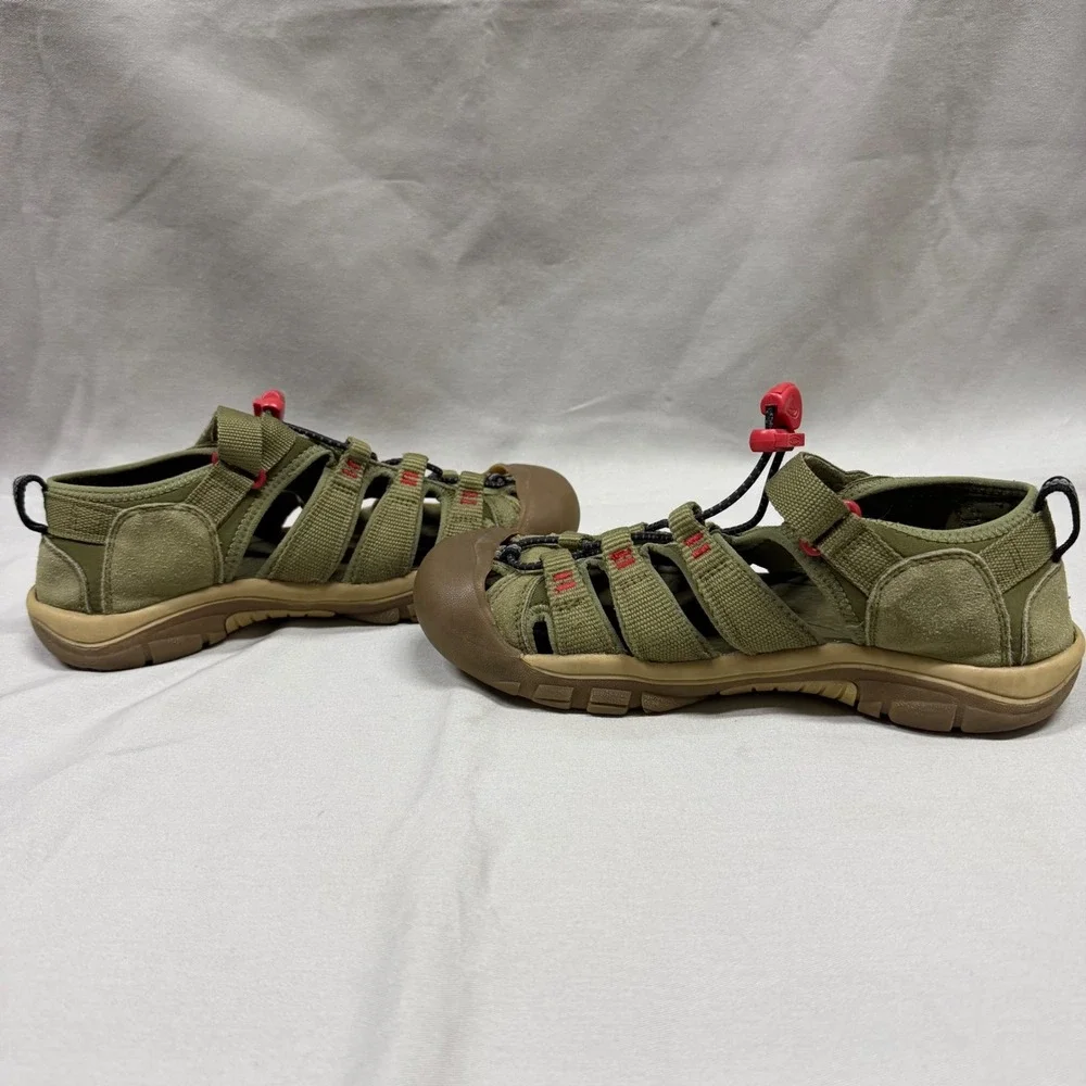 KEEN Kids Newport H2 Olive Green Tan Red Bungee Strap Sandals Water Shoes 4